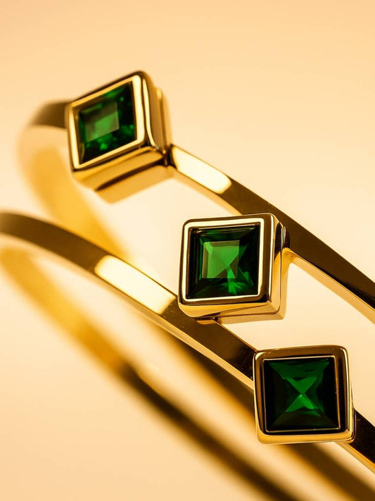 Green Stone Zigzag Bracelet 14Kt Gold Plated Stainless Steel With Green Cz Stones