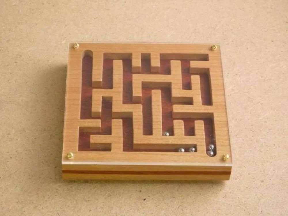 Brown DIY Circular Maze STEM Kit Wooden Puzzle Maze Toy, Child Age Group: 11-13 Yrs